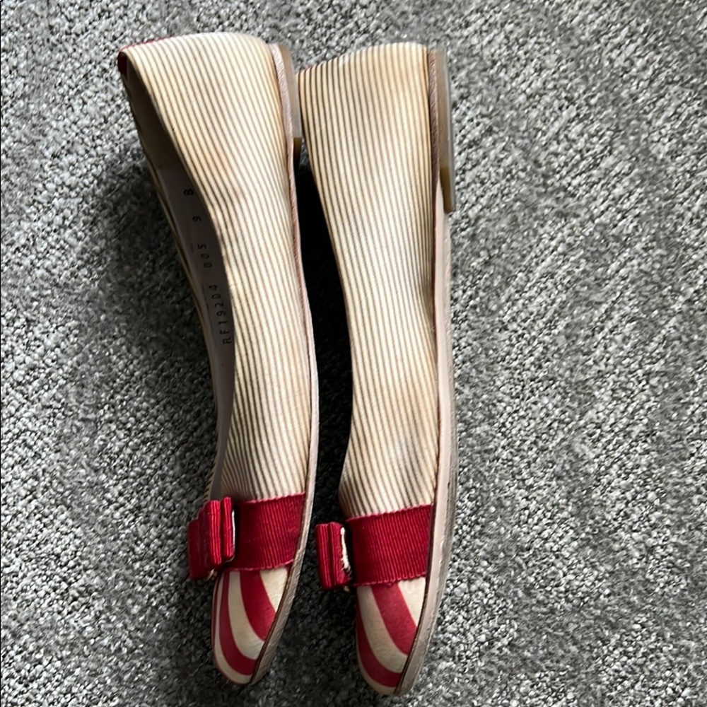 Salvatore Ferragamo Red and Cream Flats with Bow Detail - Picture 3 of 6